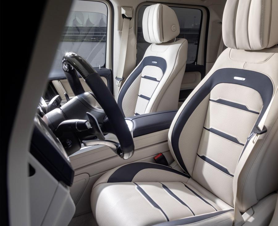 Интерьер Mercedes-AMG G63 Cigarette Edition (W463) 2020 года  (NA) (фото 10 из 18)